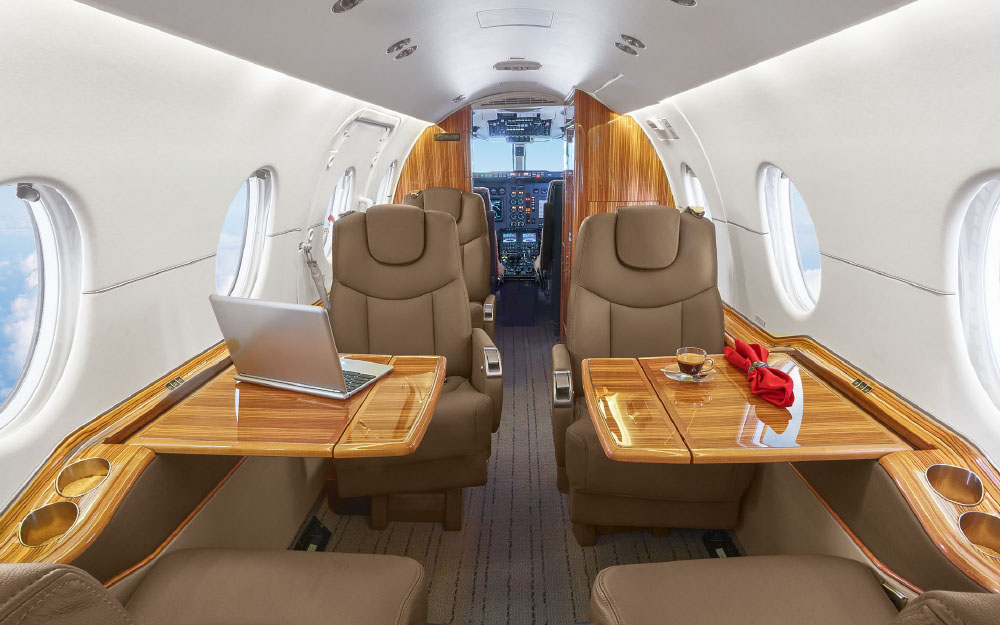 volo privato sul Hawker 400 / XP